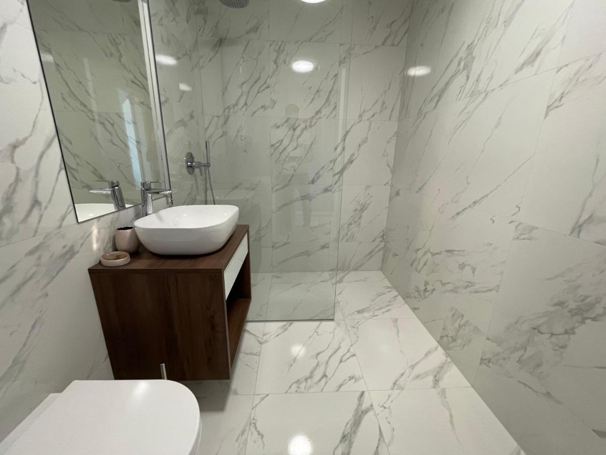 Lux Nanea Apartment Đảo Krk Ngoại thất bức ảnh