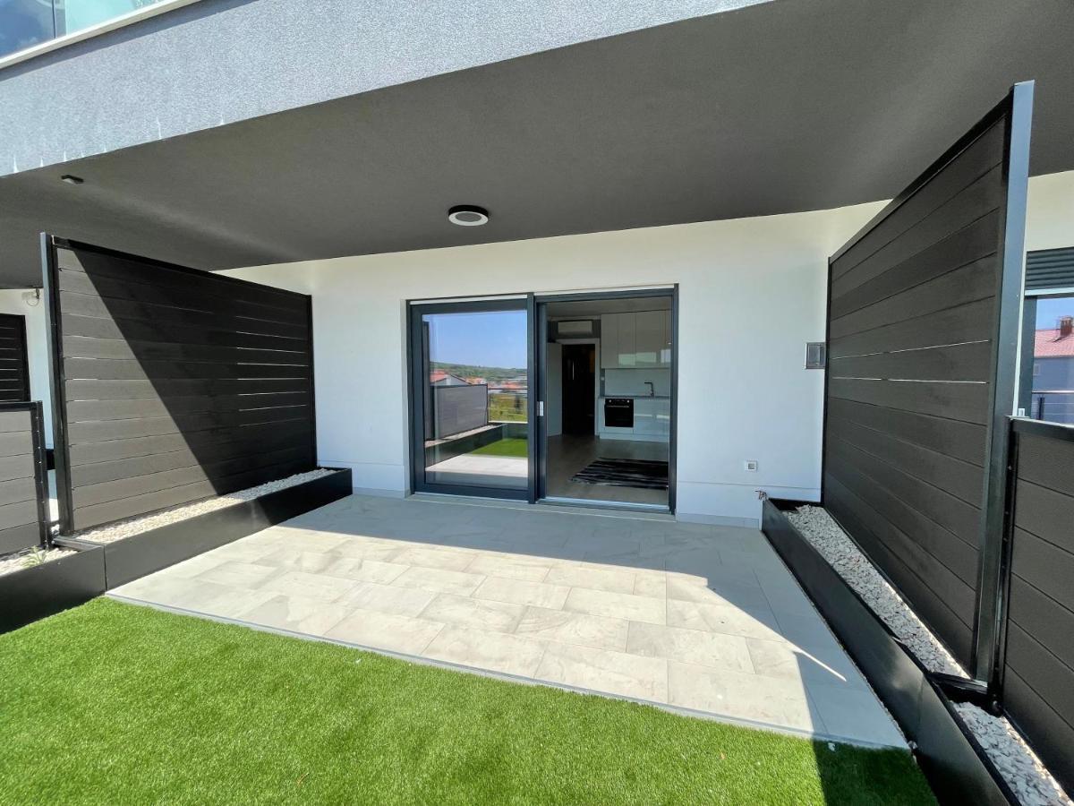 Lux Nanea Apartment Đảo Krk Ngoại thất bức ảnh